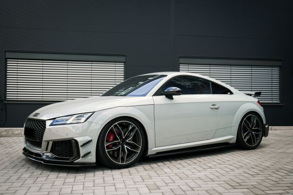 Audi TT RS 8S
